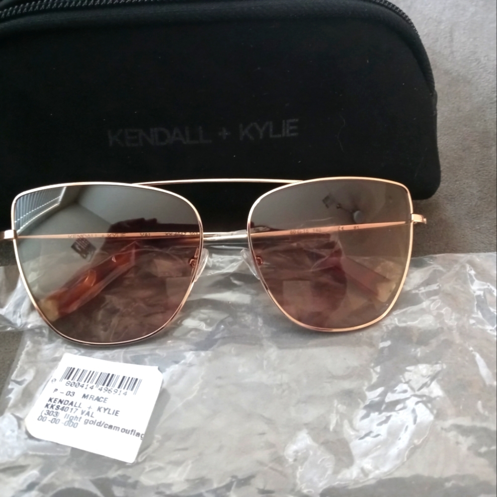 Kendall and Kylie sunglasses with case